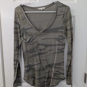 Z Supply Gray Camo Long Sleeve Top